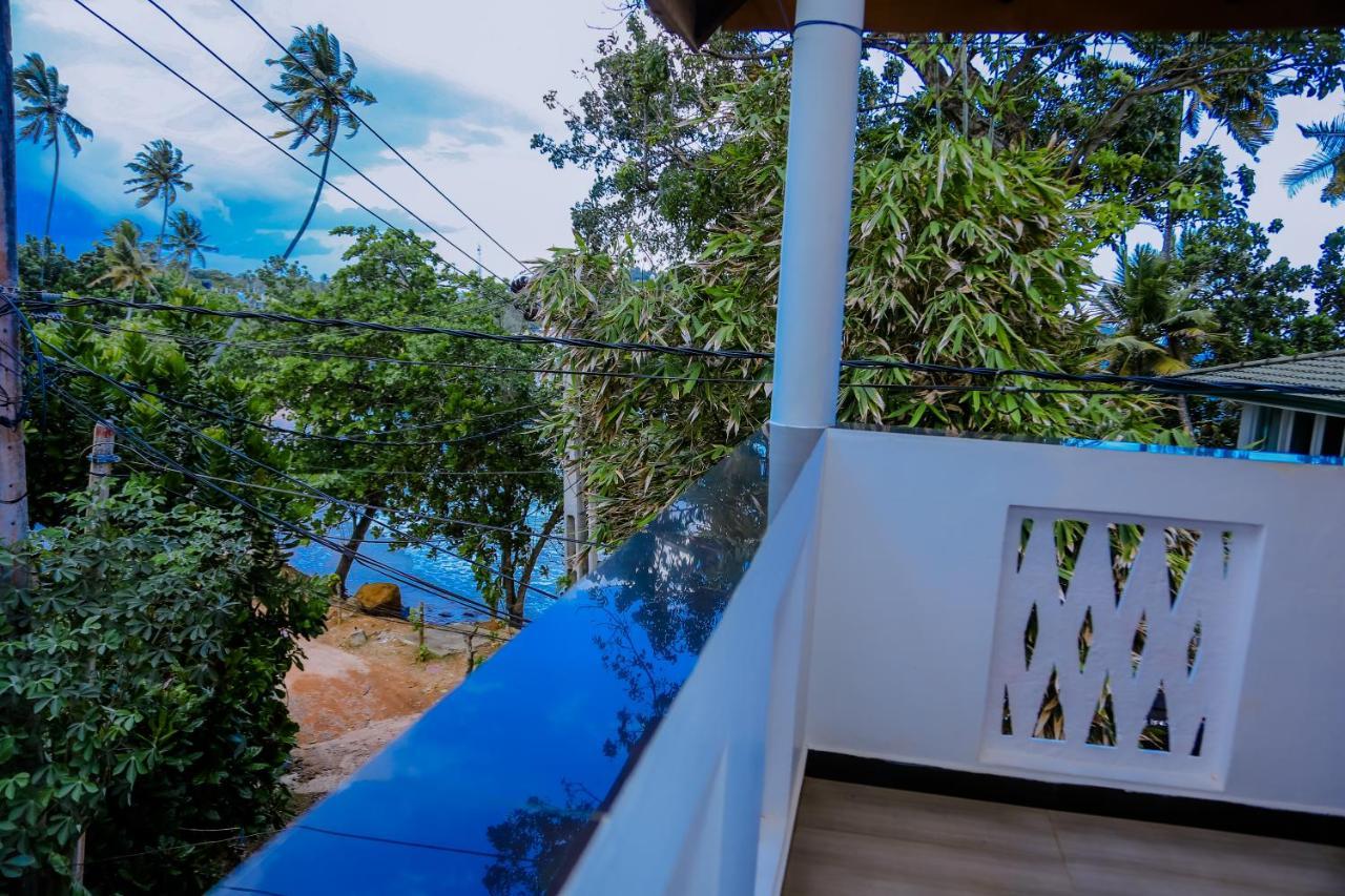 Bed and Breakfast Sajana Ocean Hill à Mirissa Extérieur photo