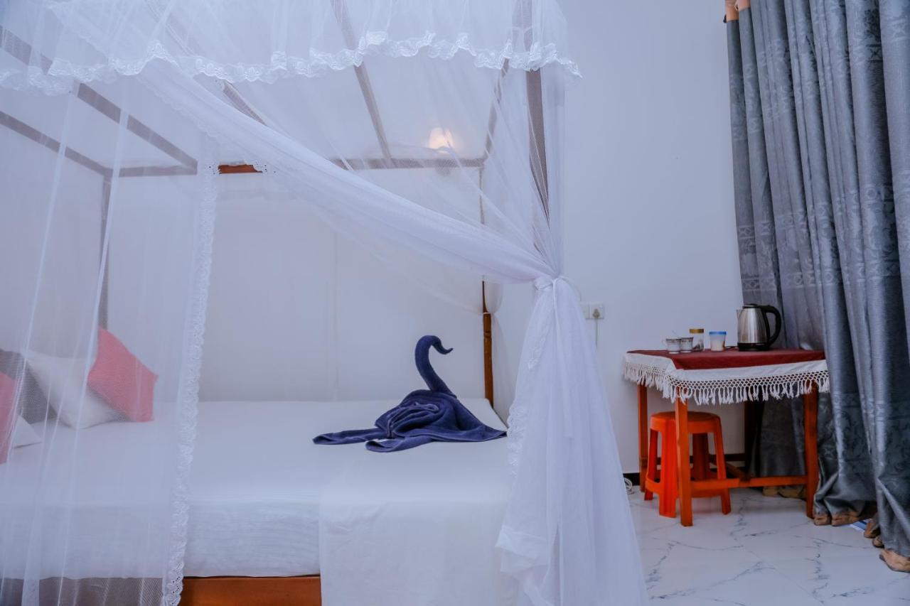 Bed and Breakfast Sajana Ocean Hill à Mirissa Extérieur photo