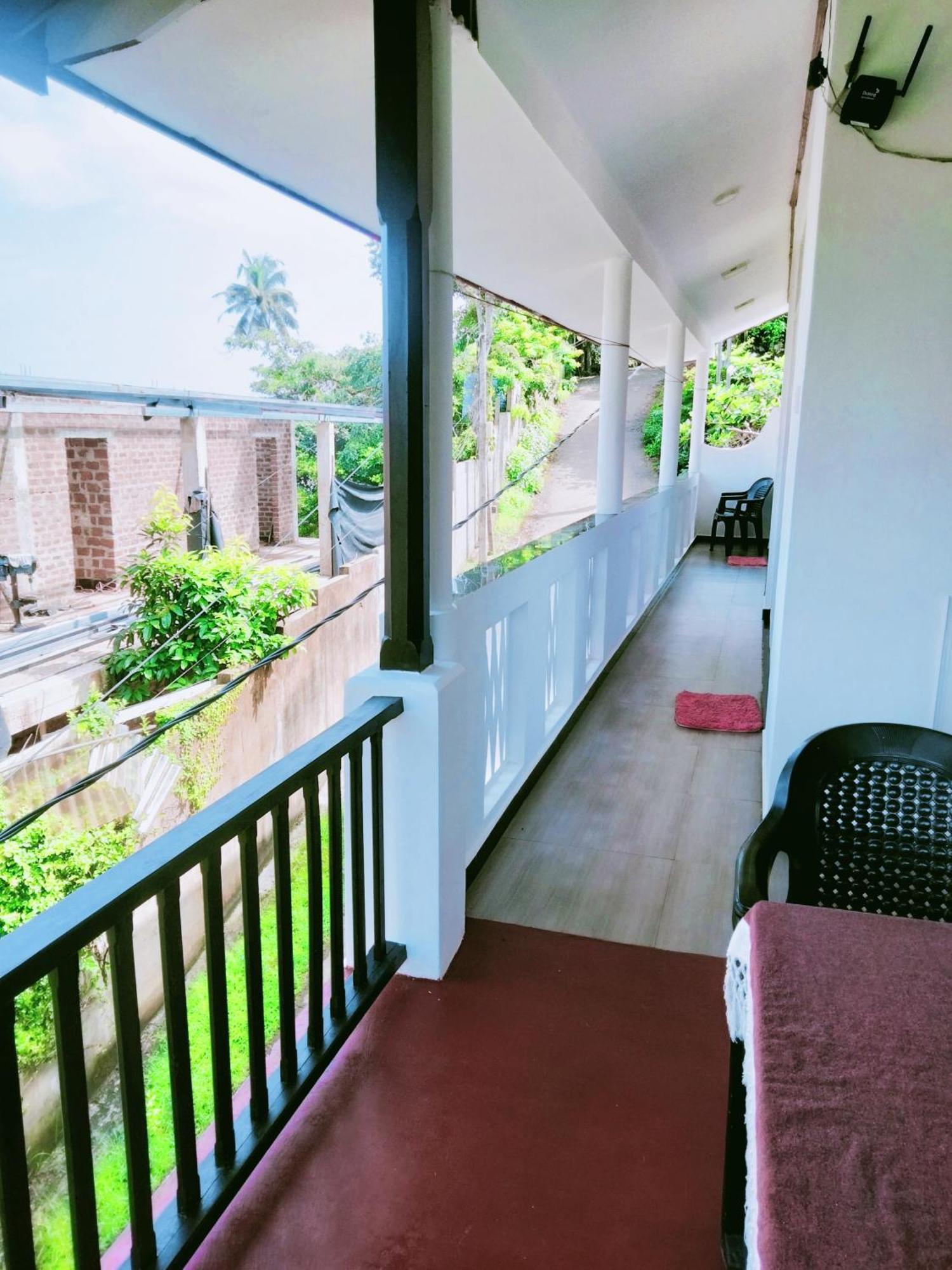 Bed and Breakfast Sajana Ocean Hill à Mirissa Chambre photo
